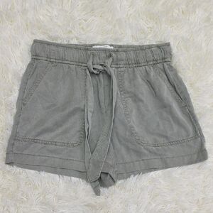 C&C California Cargo Shorts in Olive with Versatile Design